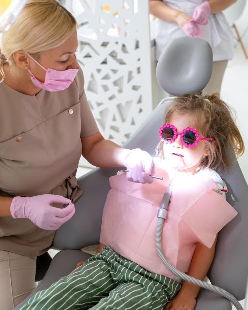Pedodonție & Prevenție www.smilebydrilia.ro 2421
