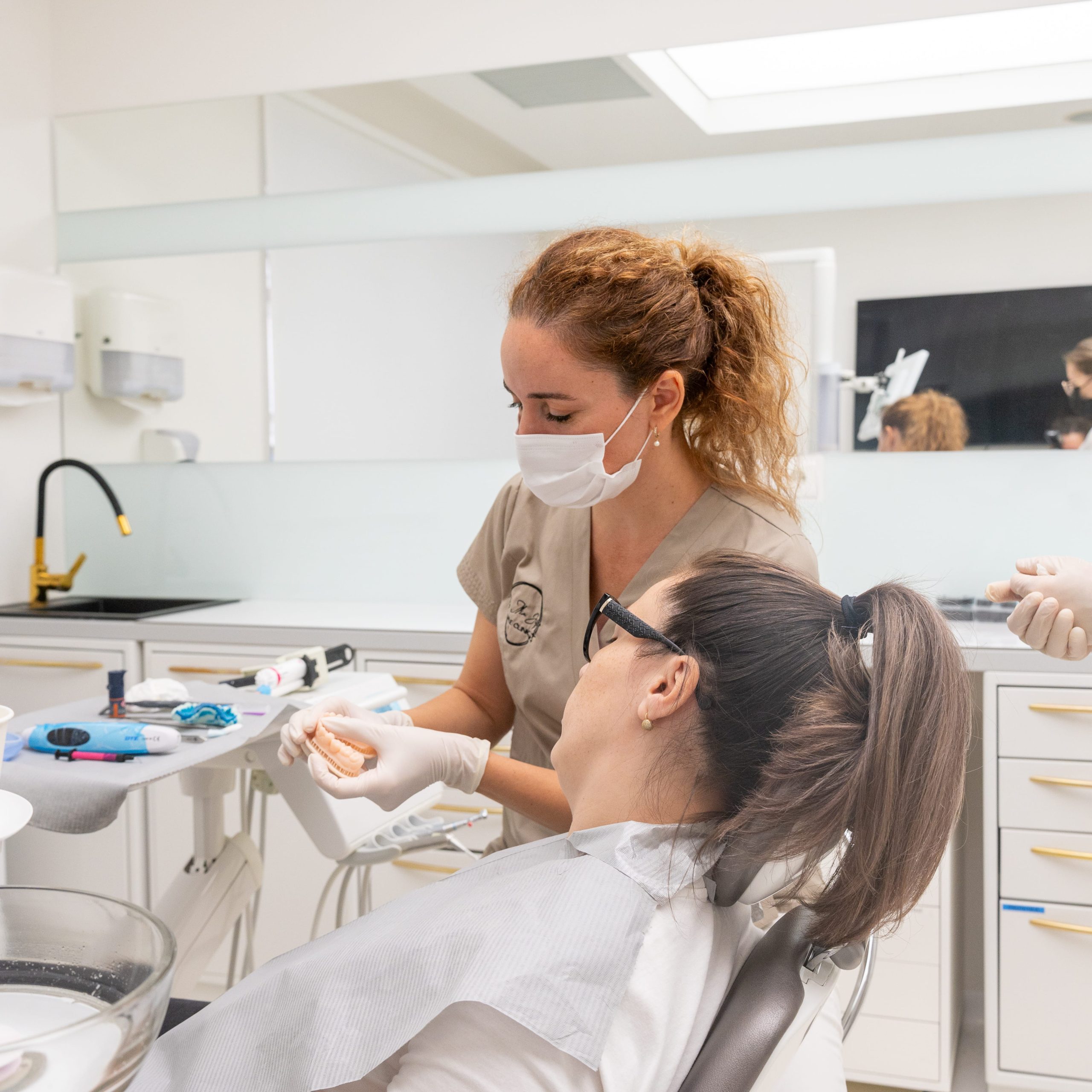 Estetică Dentară www.smilebydrilia.ro 2579