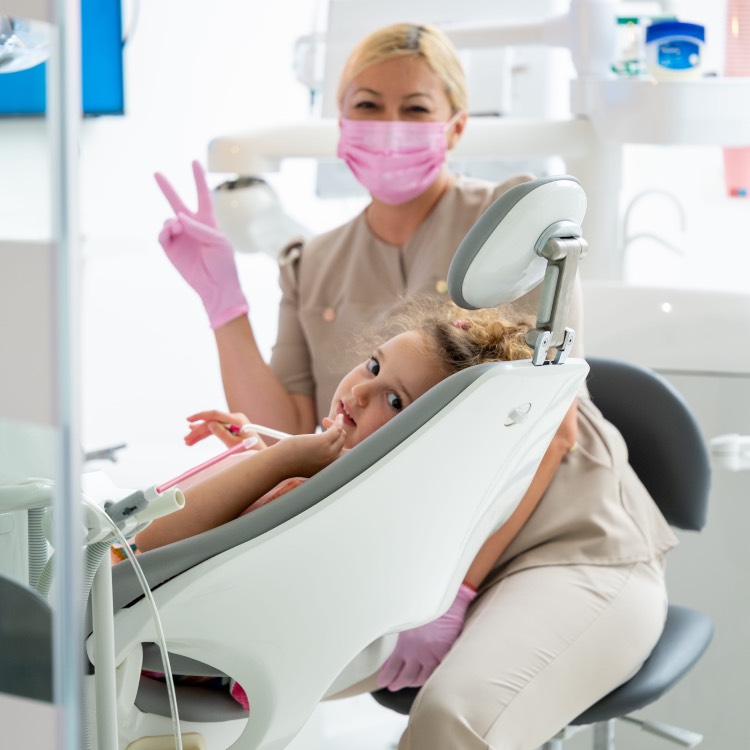 Terapie Miofuncțională Pediatrică & Ortodonție Interceptivă www.smilebydrilia.ro 2537