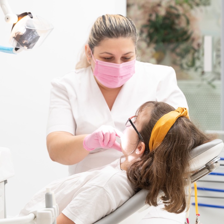 Terapie Miofuncțională Pediatrică & Ortodonție Interceptivă www.smilebydrilia.ro 2536