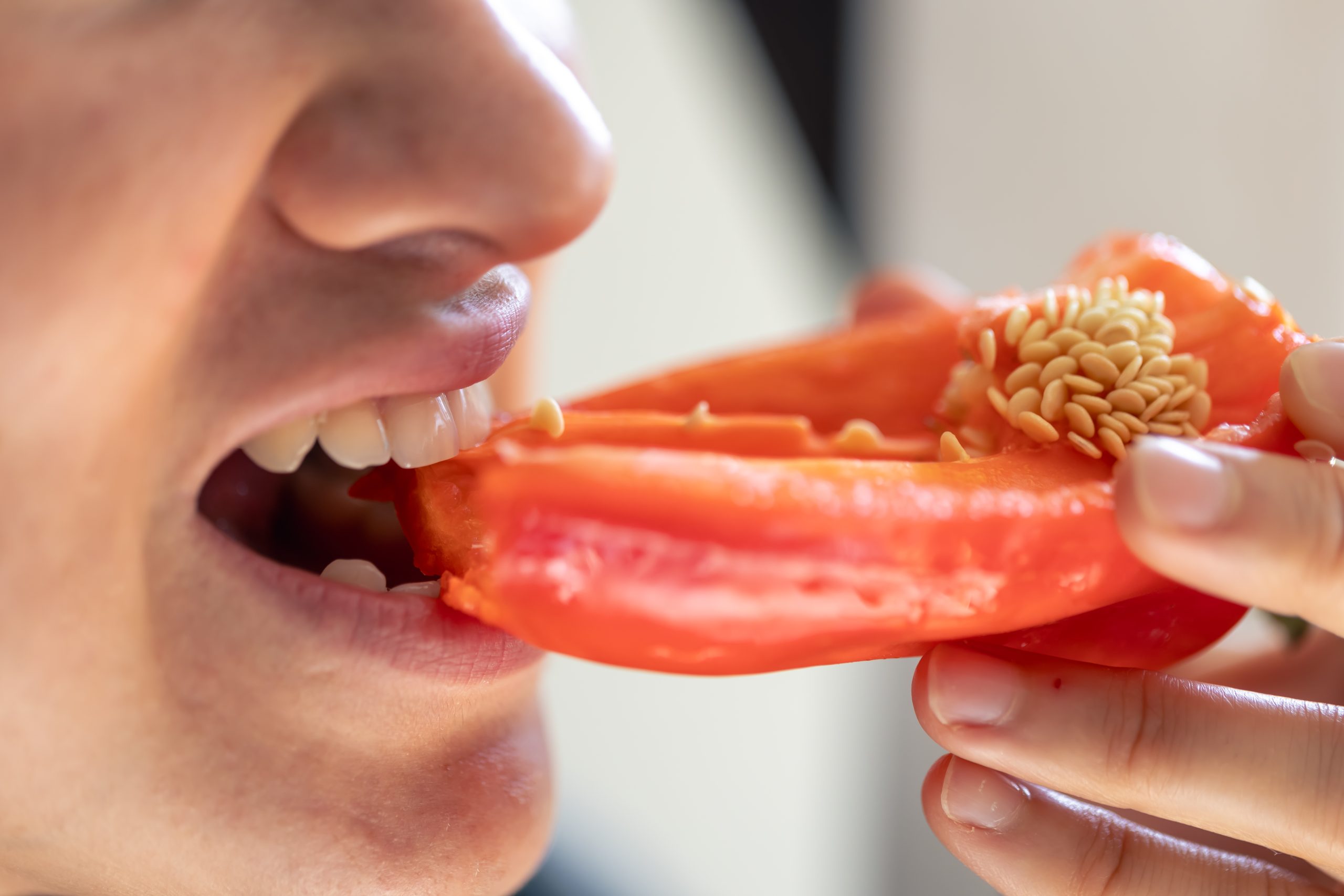 Gingivită sau parodontoză? Cum faci diferența? www.smilebydrilia.ro 2929
