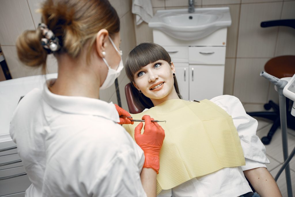 Gingivită sau parodontoză? Cum faci diferența? www.smilebydrilia.ro 2917