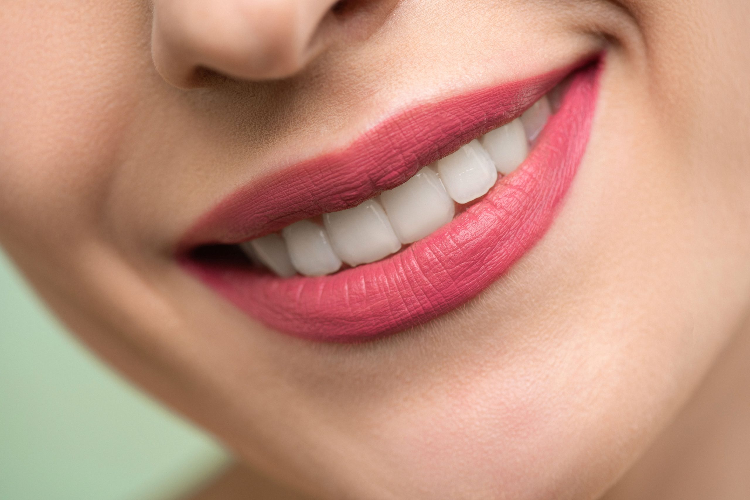 Gingivită sau parodontoză? Cum faci diferența? www.smilebydrilia.ro 2923