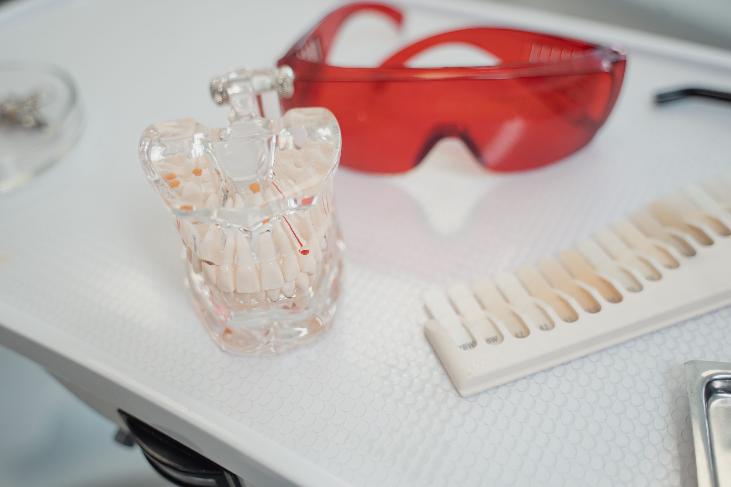 Gingivită sau parodontoză? Cum faci diferența? www.smilebydrilia.ro 2915